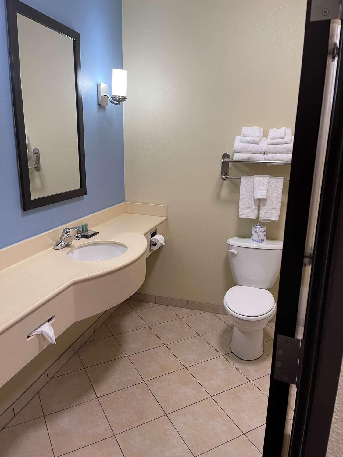 Best Western Coffeyville Central Business District Inn And Suites Extérieur photo
