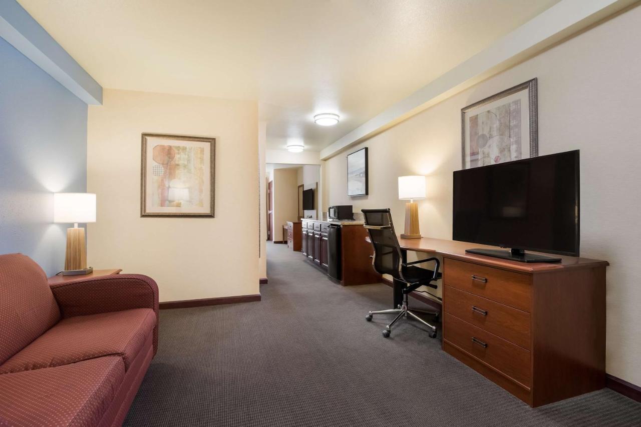 Best Western Coffeyville Central Business District Inn And Suites Extérieur photo