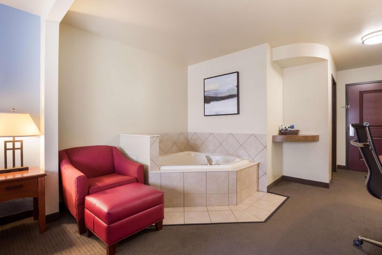Best Western Coffeyville Central Business District Inn And Suites Extérieur photo