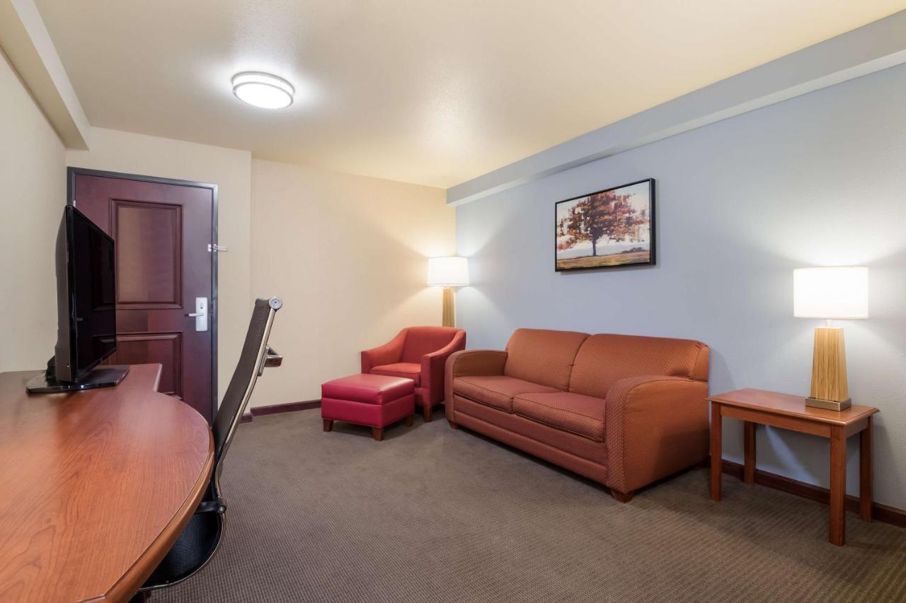 Best Western Coffeyville Central Business District Inn And Suites Extérieur photo